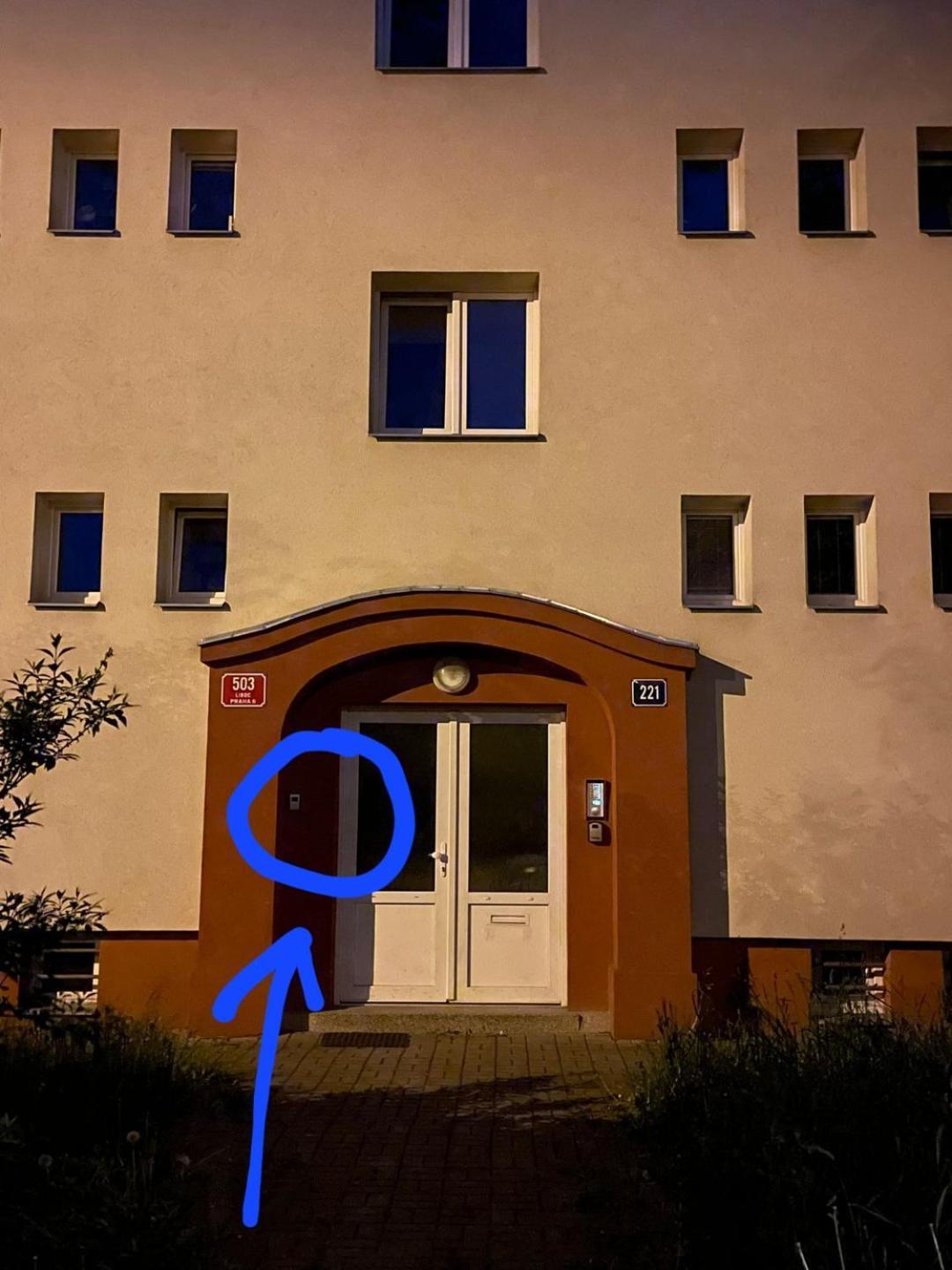 Airport Rooms Prague Exterior photo